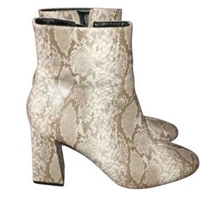 BOOHOO TAN & BROWN Snake Print Booties Sz.8 EUC